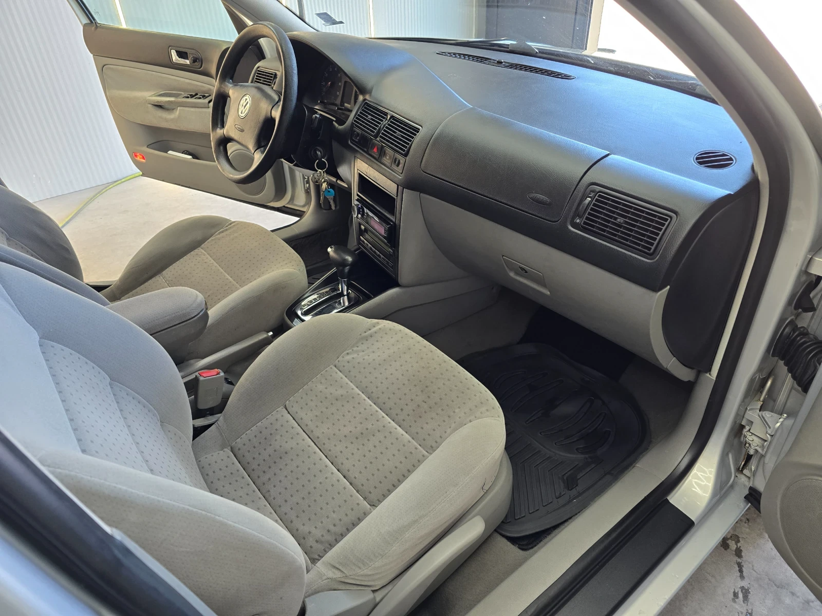 VW Golf 1.6 - изображение 2
