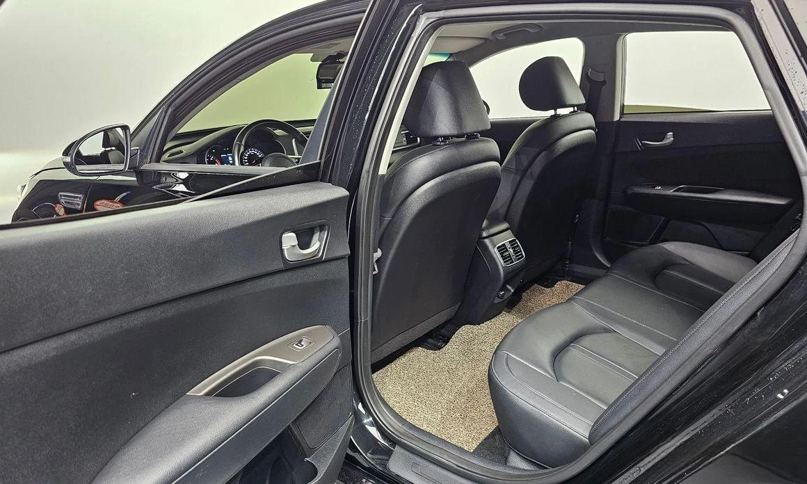 Kia K5 | Mobile.bg   11