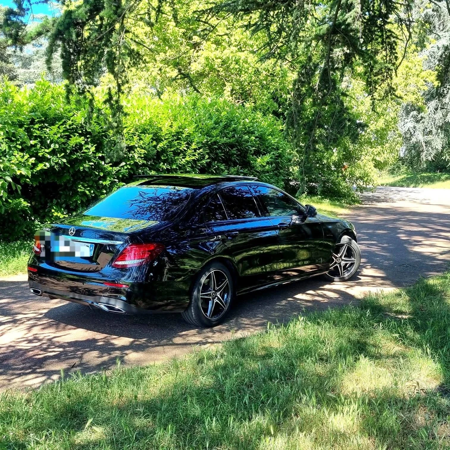 Mercedes-Benz E 220 D ОЧАКВАН ВНОС FULL AMG LINE ПАНОРАМА ЛИЗИНГ 100% - изображение 7