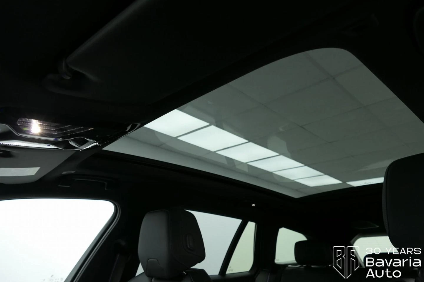 BMW i5 40 eDrive Touring M Sport Paket - изображение 9