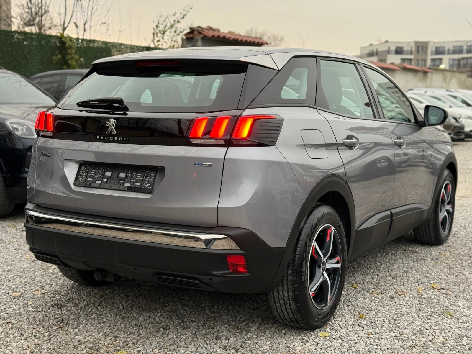 Peugeot 3008 1.2i/130hp/SUV/ТОП Състояние - изображение 7