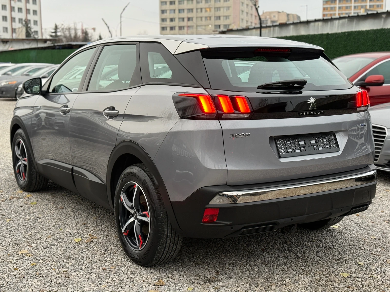 Peugeot 3008 1.2i/130hp/SUV/ТОП Състояние - изображение 5