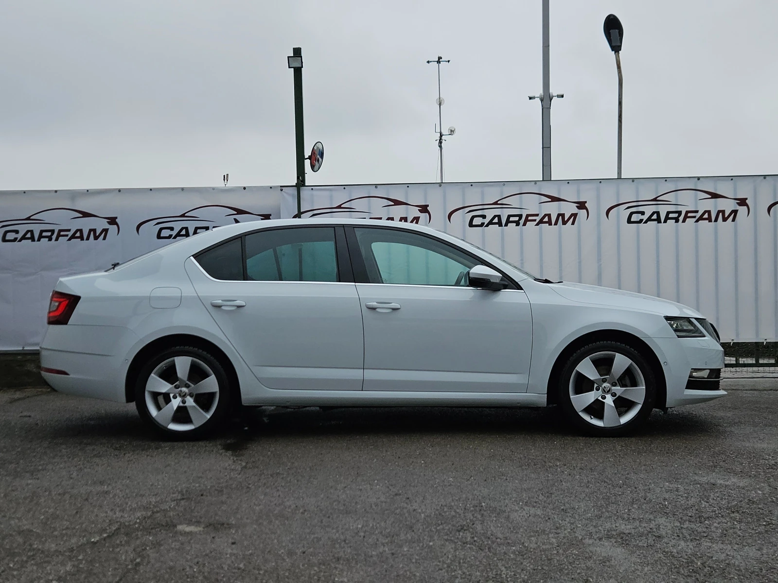 Skoda Octavia 1.4TSI/Style/G-Tec/LED/CARPLEY/ПОДГРЕВ/NAVI/БЛУТУТ - изображение 2
