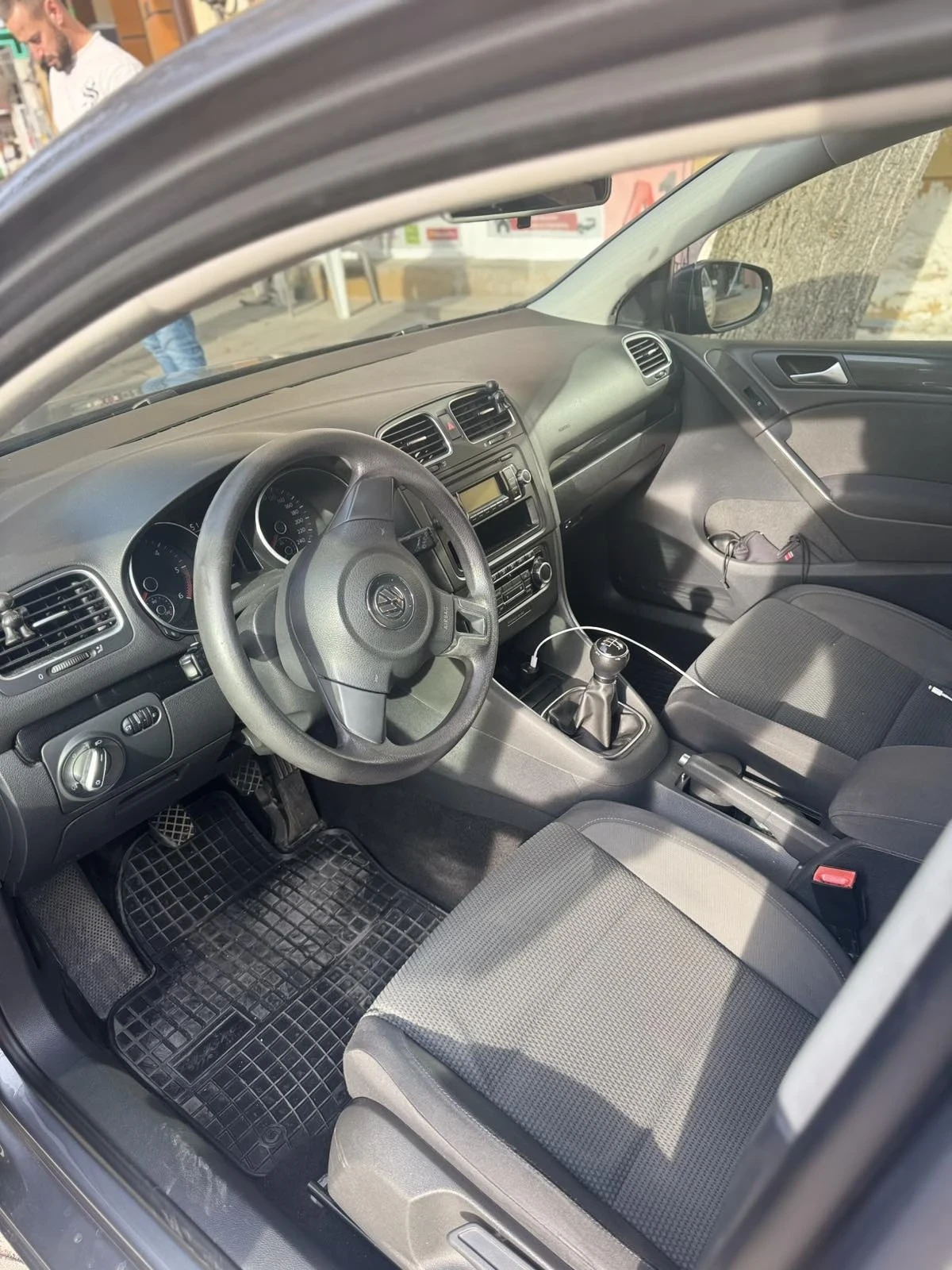 VW Golf 1.6TDI - изображение 4