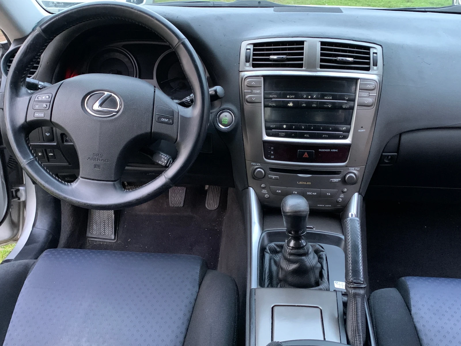 Lexus IS 220d Lexus IS 220d* НОВ ВНОС* Реален Пробег* , снимка 14 - Автомобили и джипове - 53737928