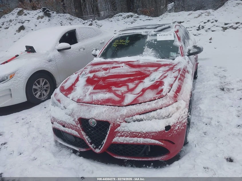 Alfa Romeo Giulia QUADRIFOGLIO * Kрайна цена до БГ* , снимка 12 - Автомобили и джипове - 53907051