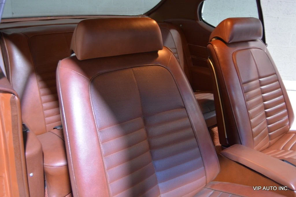 Pontiac Gto, снимка 12 - Автомобили и джипове - 53920042