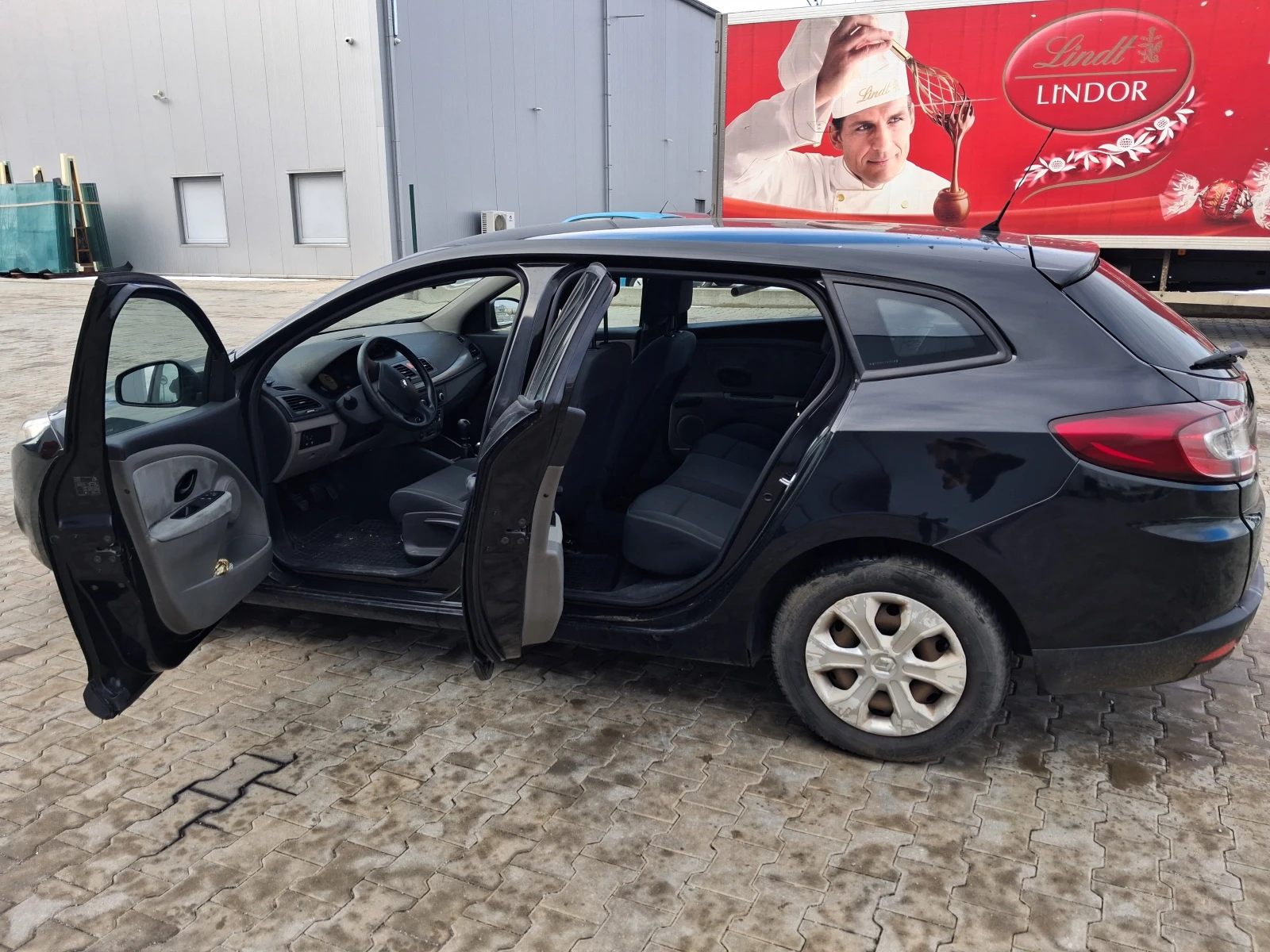 Renault Megane, снимка 7 - Автомобили и джипове - 53962468