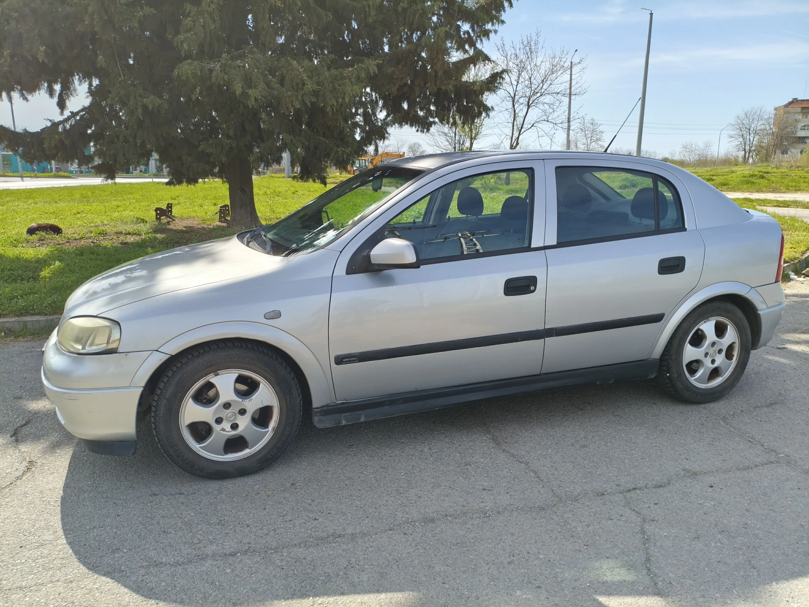 Opel Astra, снимка 13 - Автомобили и джипове - 54230162