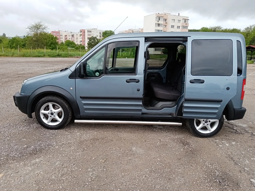 Ford Connect Tourneo 1, 8 klima, снимка 6 - Автомобили и джипове - 54486737