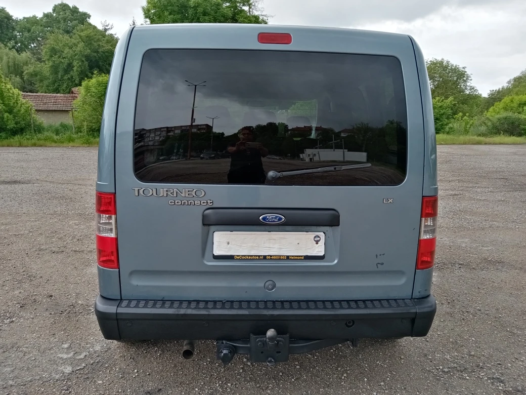 Ford Connect Tourneo 1, 8 klima, снимка 10 - Автомобили и джипове - 54486737