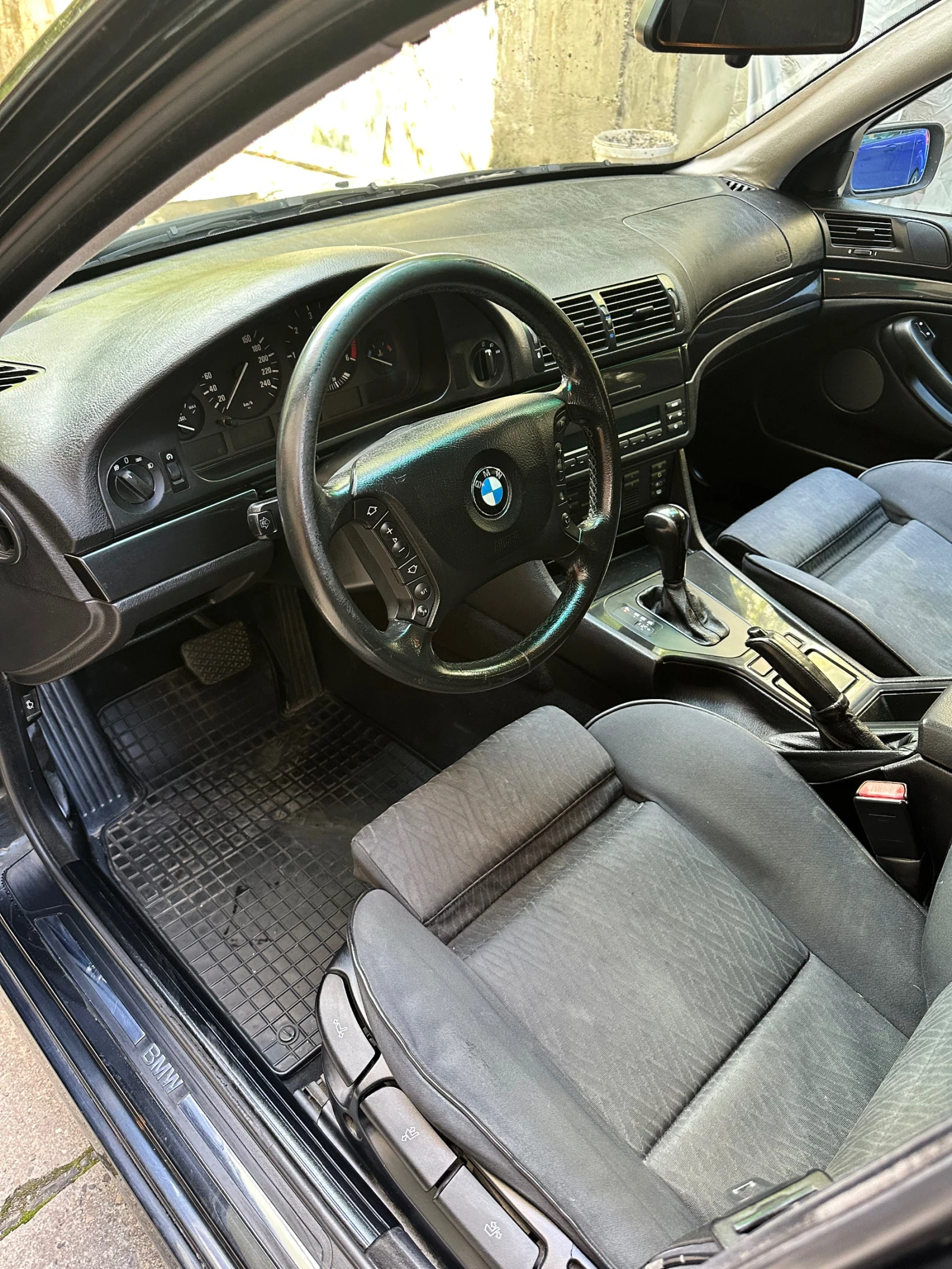 BMW 525, снимка 8 - Автомобили и джипове - 54556116