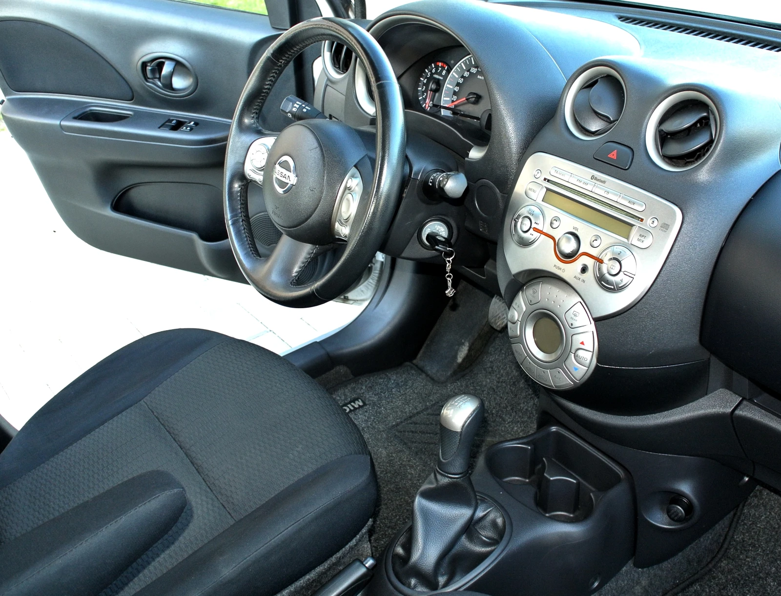 Nissan Micra 1.2i* PURE DRIVE* КЛИМА* ЕВРО 5 * , снимка 14 - Автомобили и джипове - 54563562
