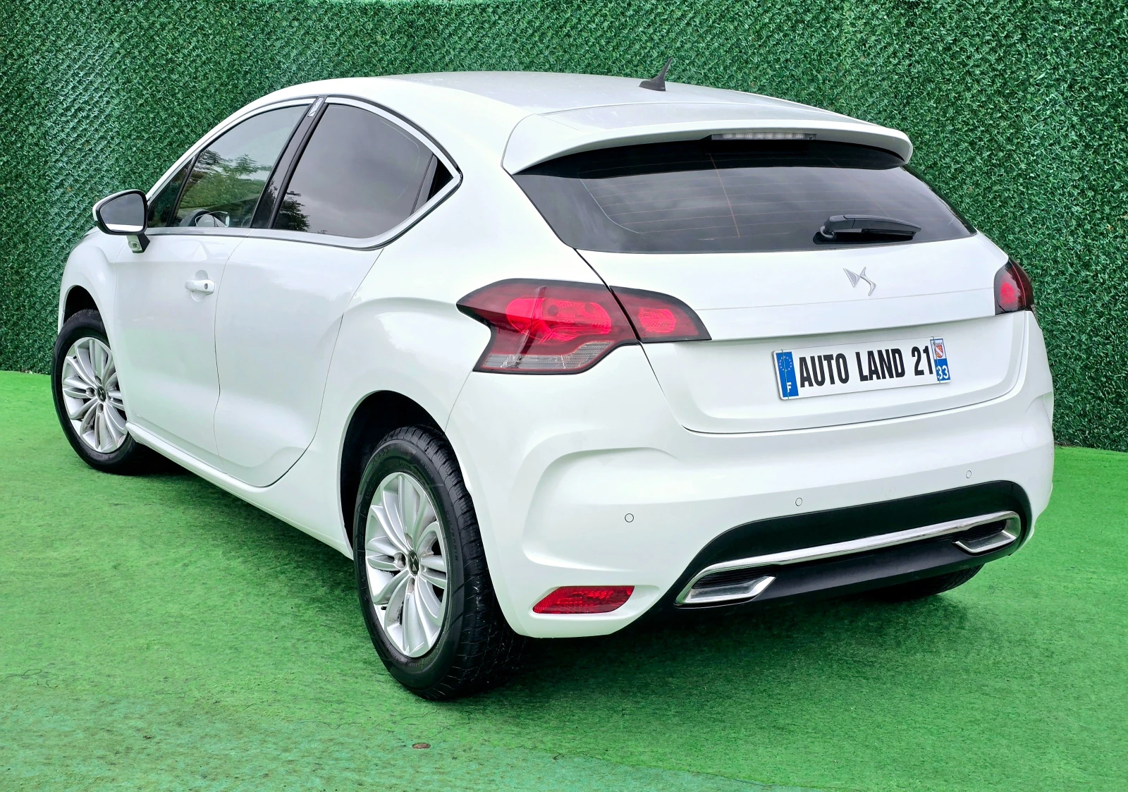 DS DS 4 1.6BlueHDI* 120кс* EU-6* FACE LIFT* AUTOMATIC, снимка 6 - Автомобили и джипове - 54782314