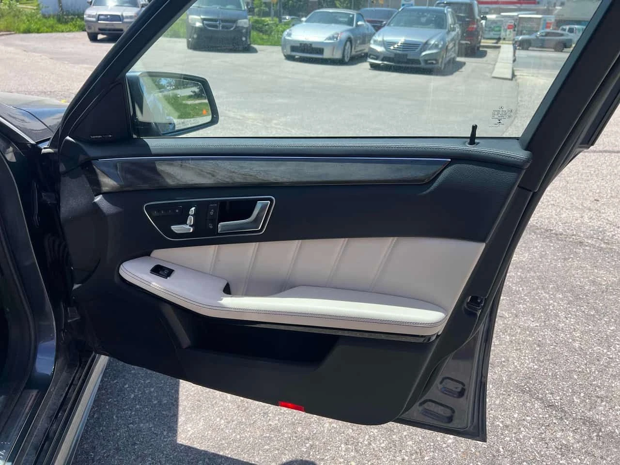 Mercedes-Benz E 350 * CARFAX * ЦЕНА ДО БГ, снимка 17 - Автомобили и джипове - 54869580