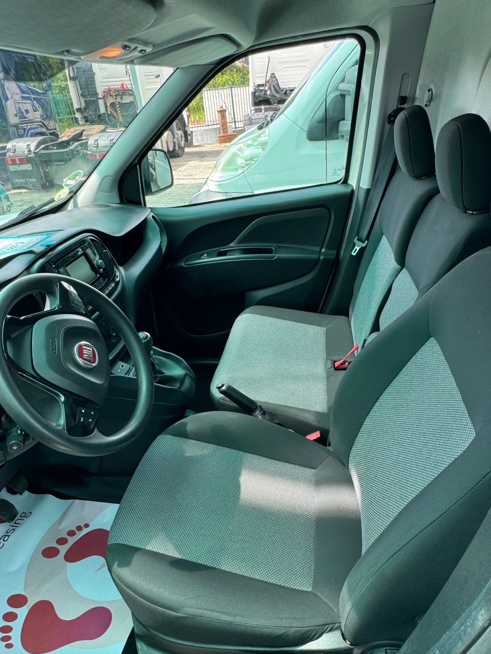 Fiat Doblo 1.6 Multijet 3 местен перфектен, снимка 13 - Автомобили и джипове - 54944523