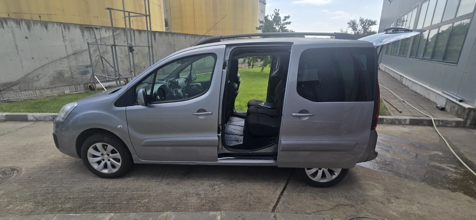Peugeot Partner Tepee, снимка 2 - Автомобили и джипове - 55061703