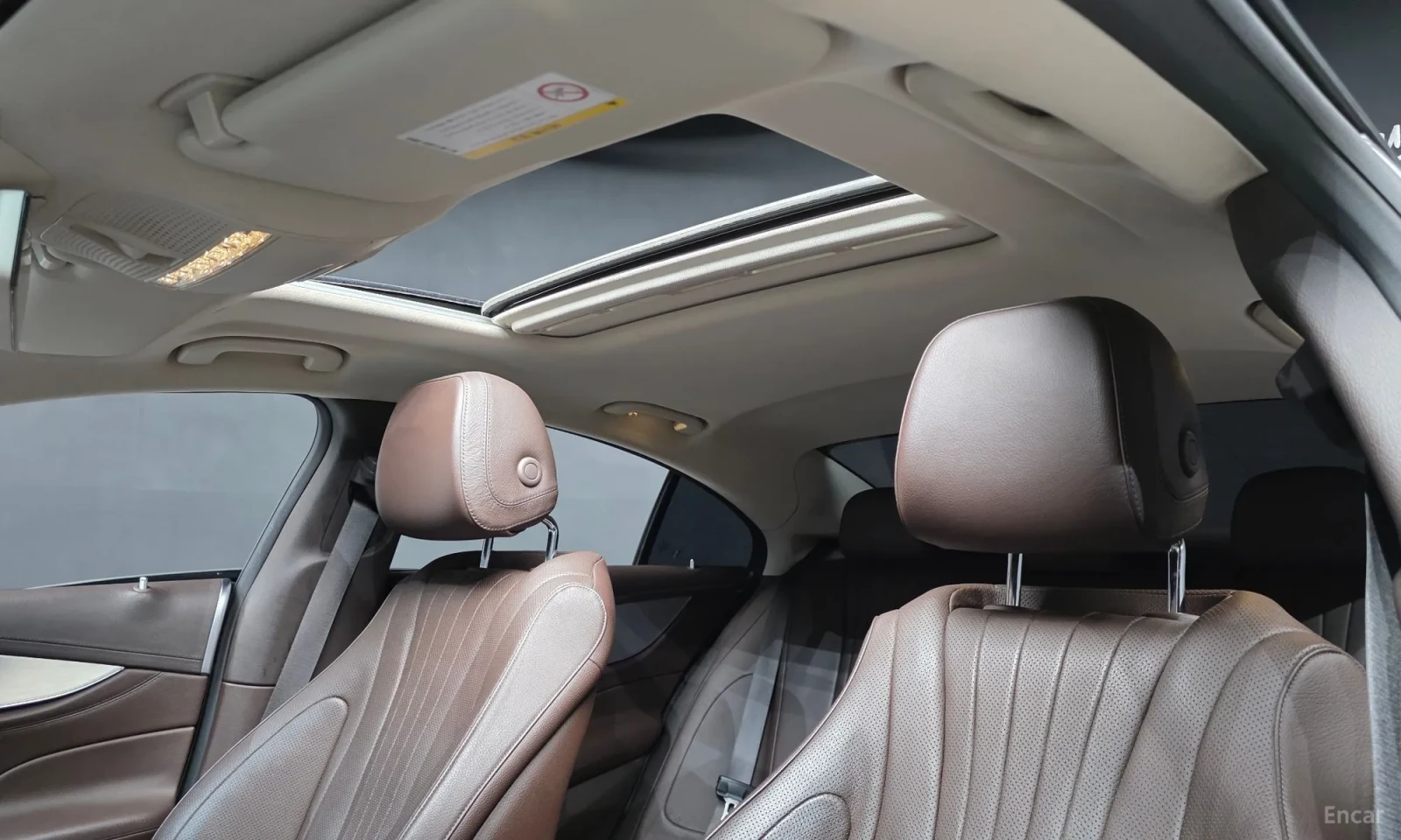 Mercedes-Benz CLS 400 D* UNIKAT* FULL* HUD* PODGREV* OBDUX* TOP, снимка 17 - Автомобили и джипове - 55175312