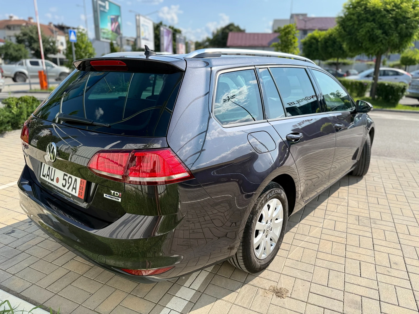 VW Golf LOUNGE, снимка 8 - Автомобили и джипове - 55193722