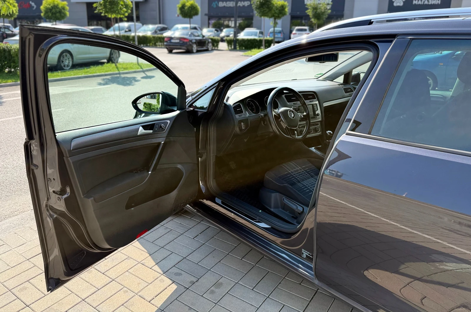 VW Golf LOUNGE, снимка 11 - Автомобили и джипове - 55193722