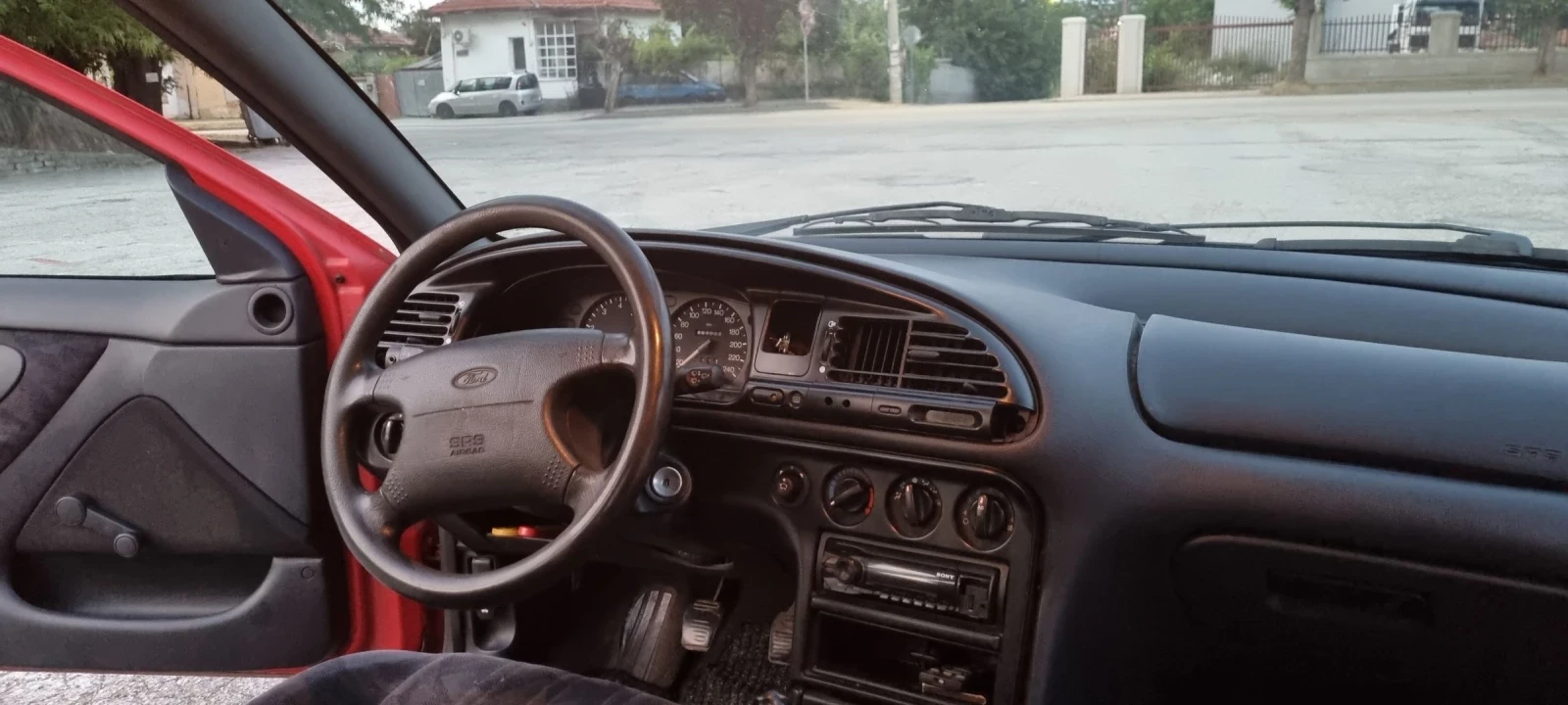 Ford Mondeo MK1, снимка 14 - Автомобили и джипове - 55383326
