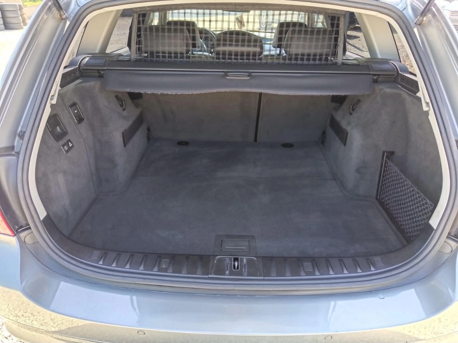 BMW 330 330 I SWISS, снимка 12 - Автомобили и джипове - 55609504