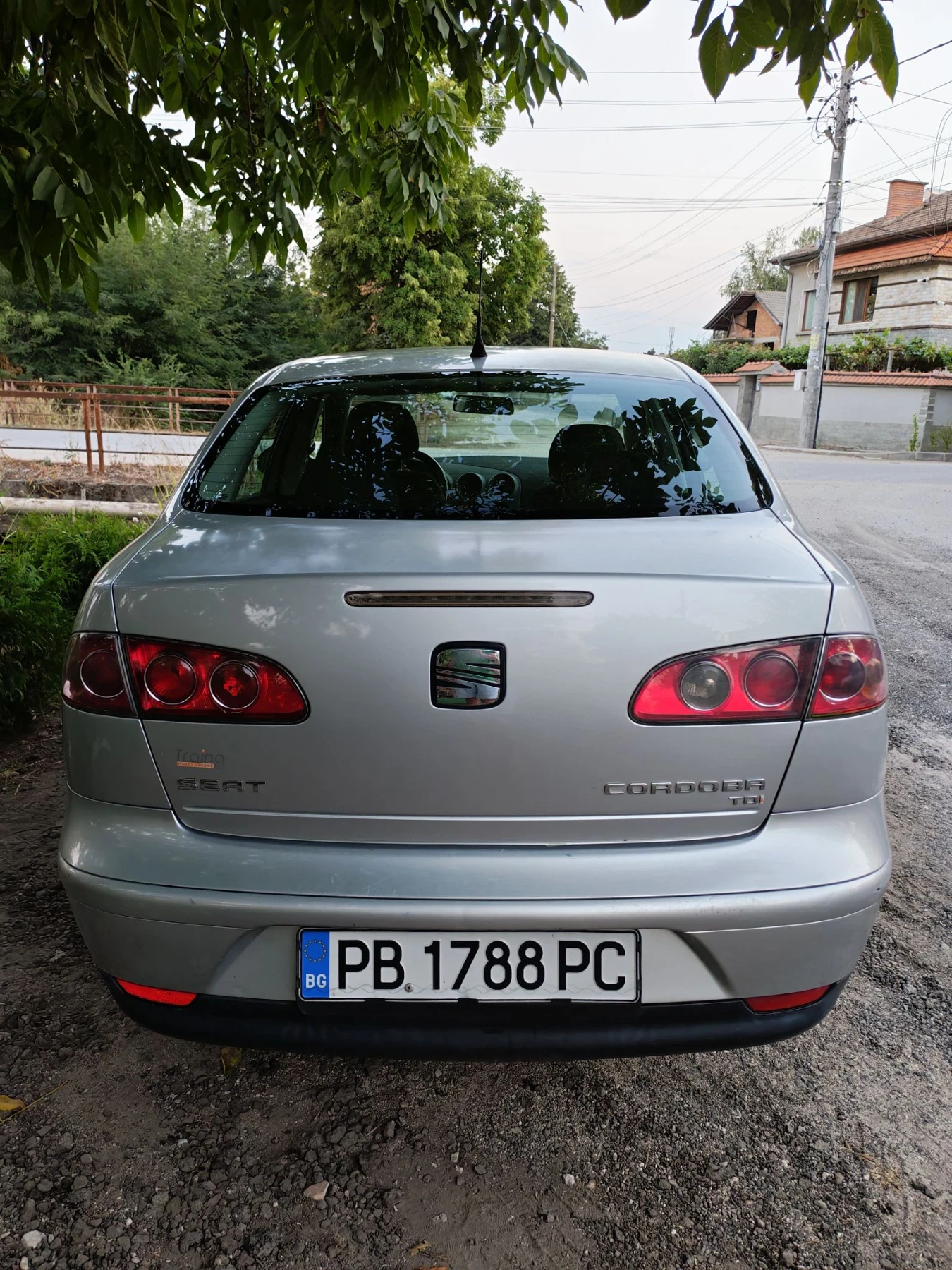 Seat Cordoba, снимка 7 - Автомобили и джипове - 56011533