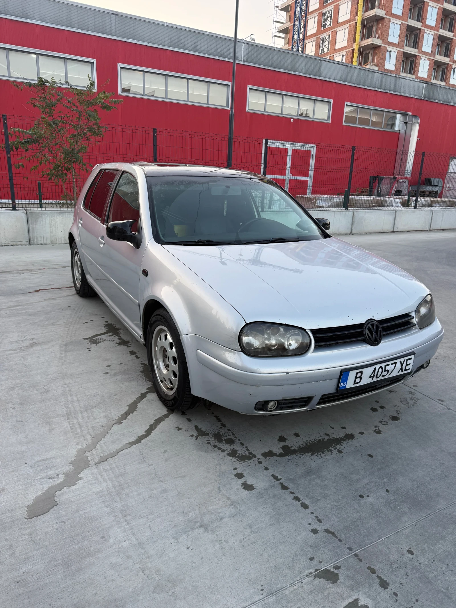 VW Golf, снимка 5 - Автомобили и джипове - 56350977