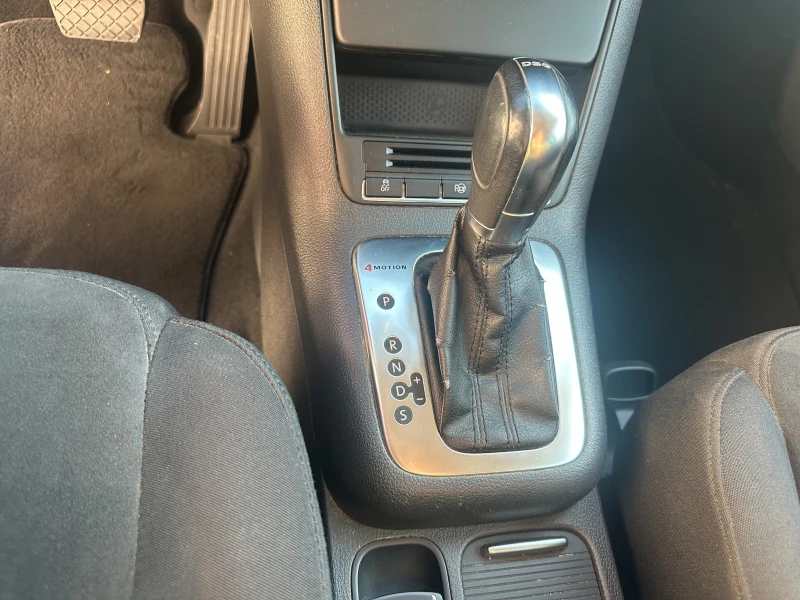 VW Tiguan 4x4 DSG, снимка 9 - Автомобили и джипове - 51125148
