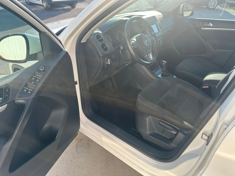 VW Tiguan 4x4 DSG, снимка 8 - Автомобили и джипове - 51125148