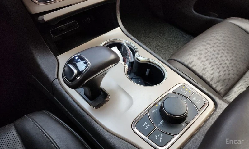 Jeep Grand cherokee, снимка 9 - Автомобили и джипове - 52822580