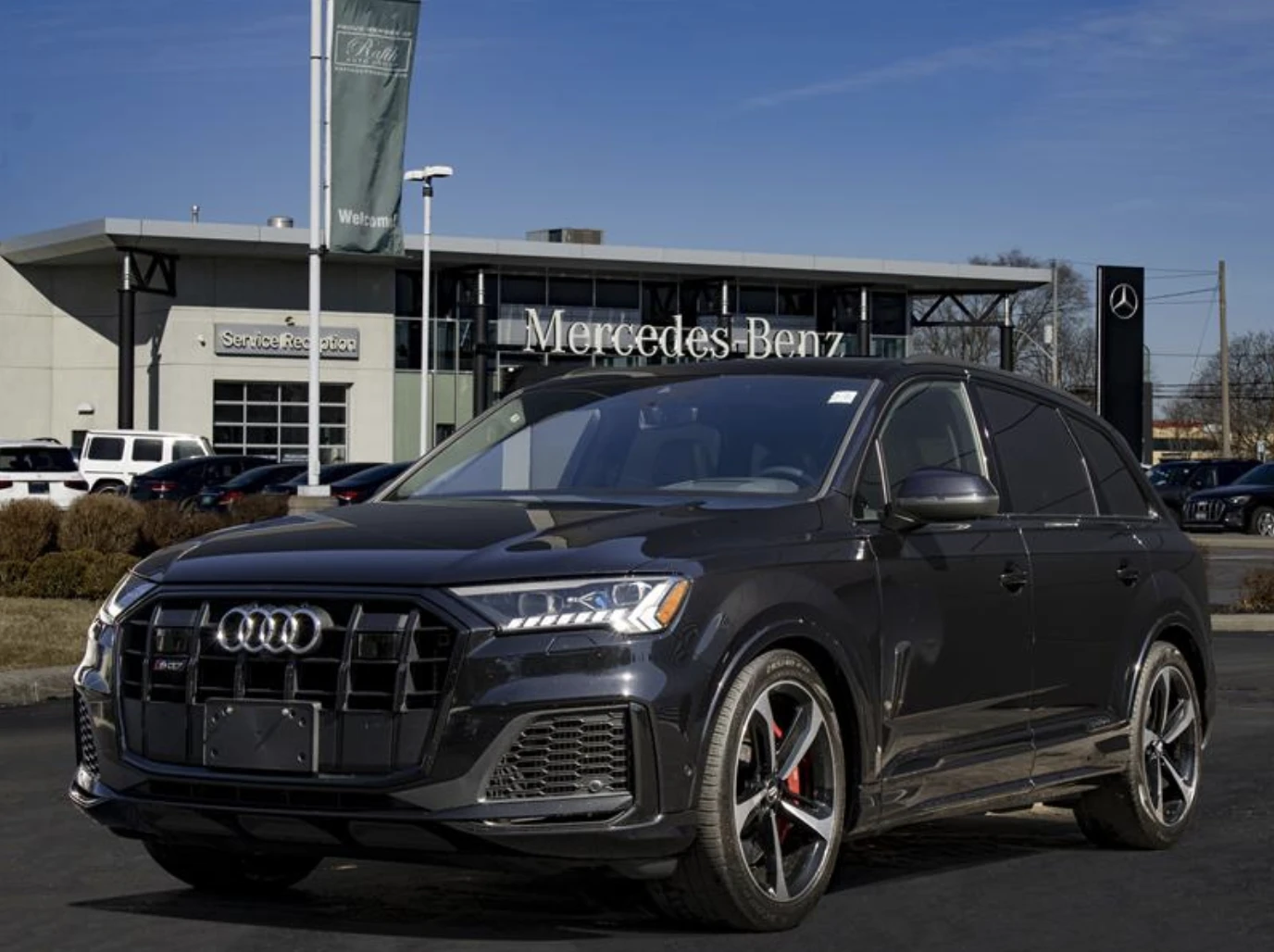 Audi SQ7 4.0T* MATRIX* ДИСТРОНИК* МАСАЖ* ОБДУХВАНЕ* КАМЕРА*, снимка 1