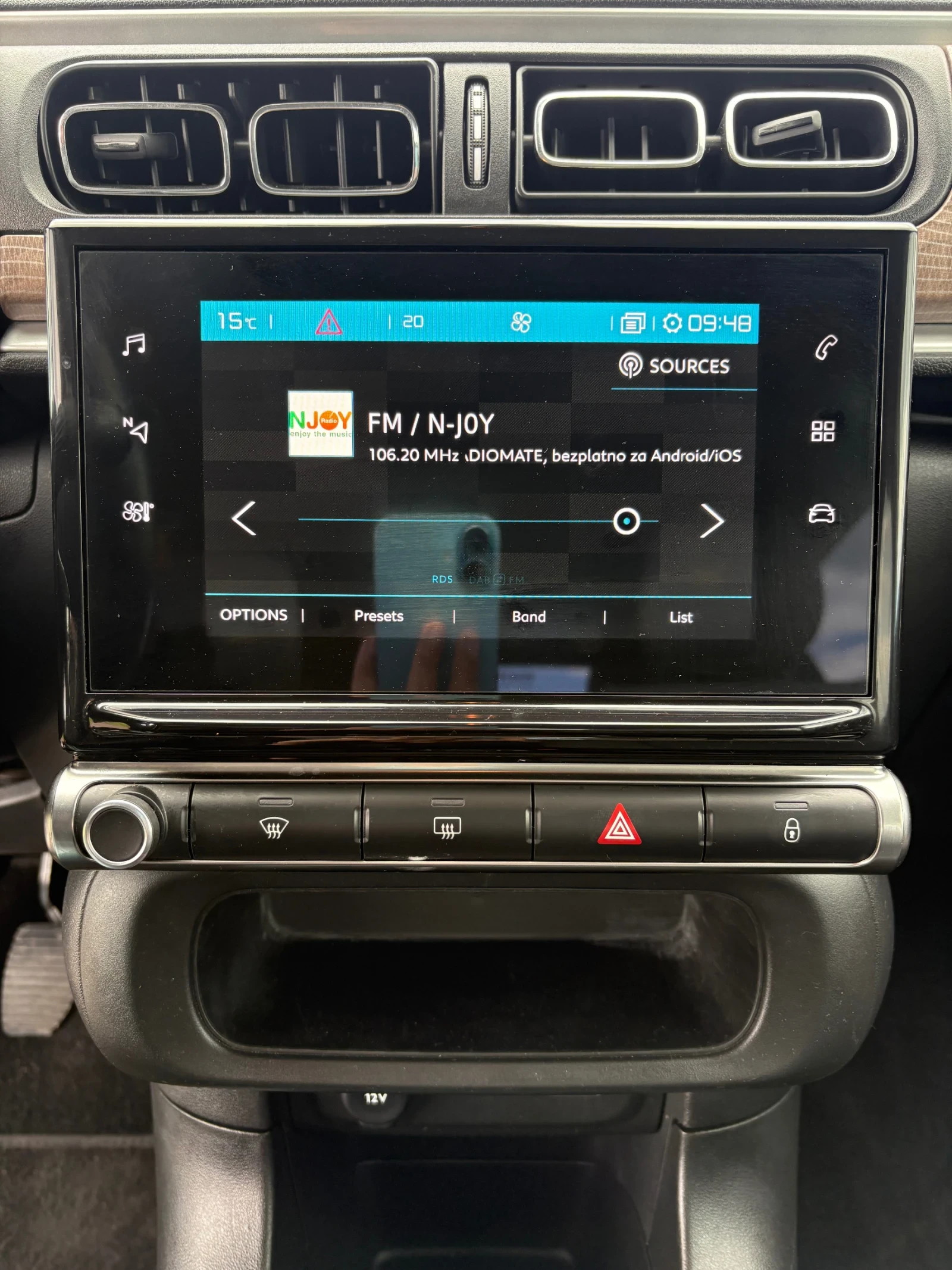 Citroen C3, снимка 8 - Автомобили и джипове - 49723697