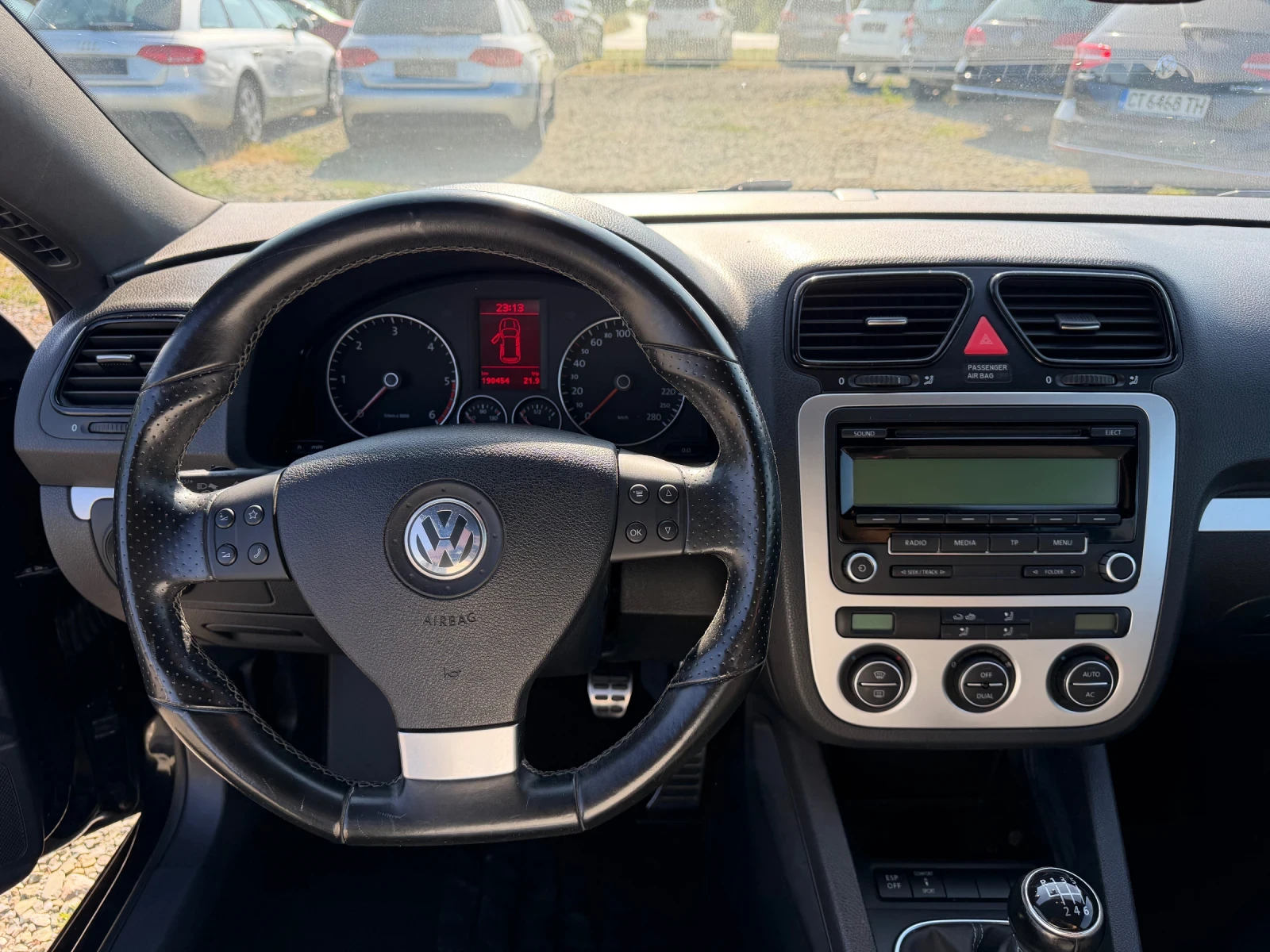 VW Scirocco 2.0TDI, снимка 9 - Автомобили и джипове - 49723697