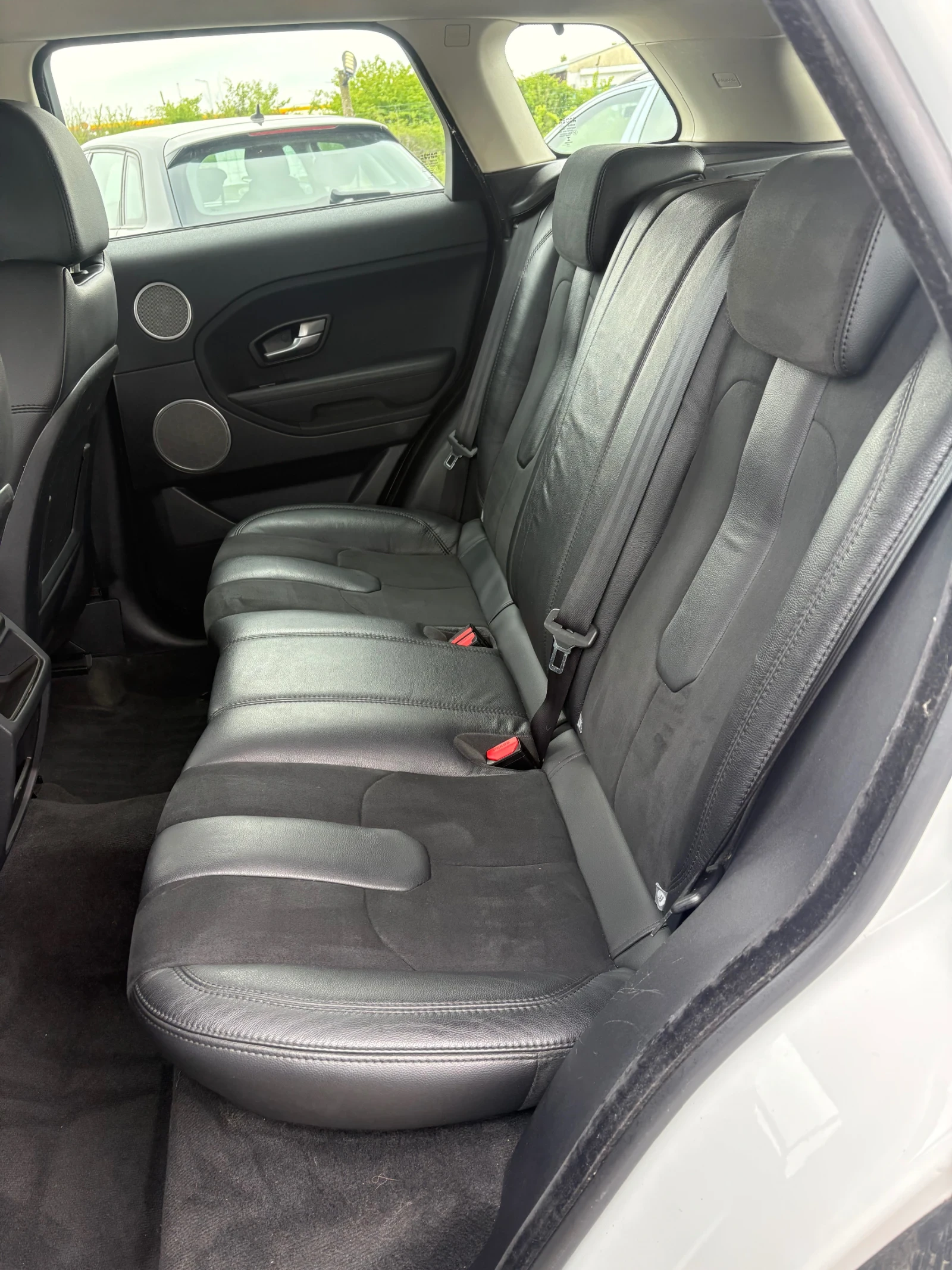 Land Rover Evoque, снимка 11 - Автомобили и джипове - 49723697