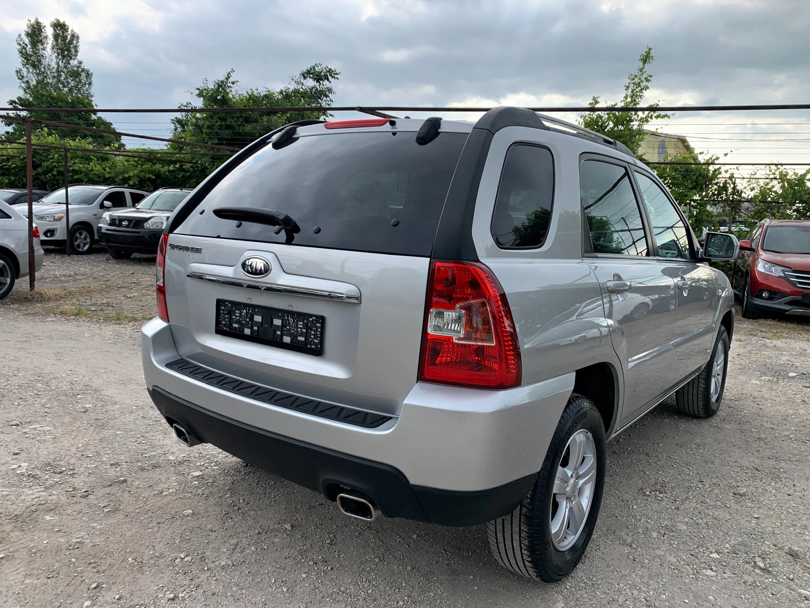 Kia Sportage 2.0i Г.Инжекцион - изображение 4