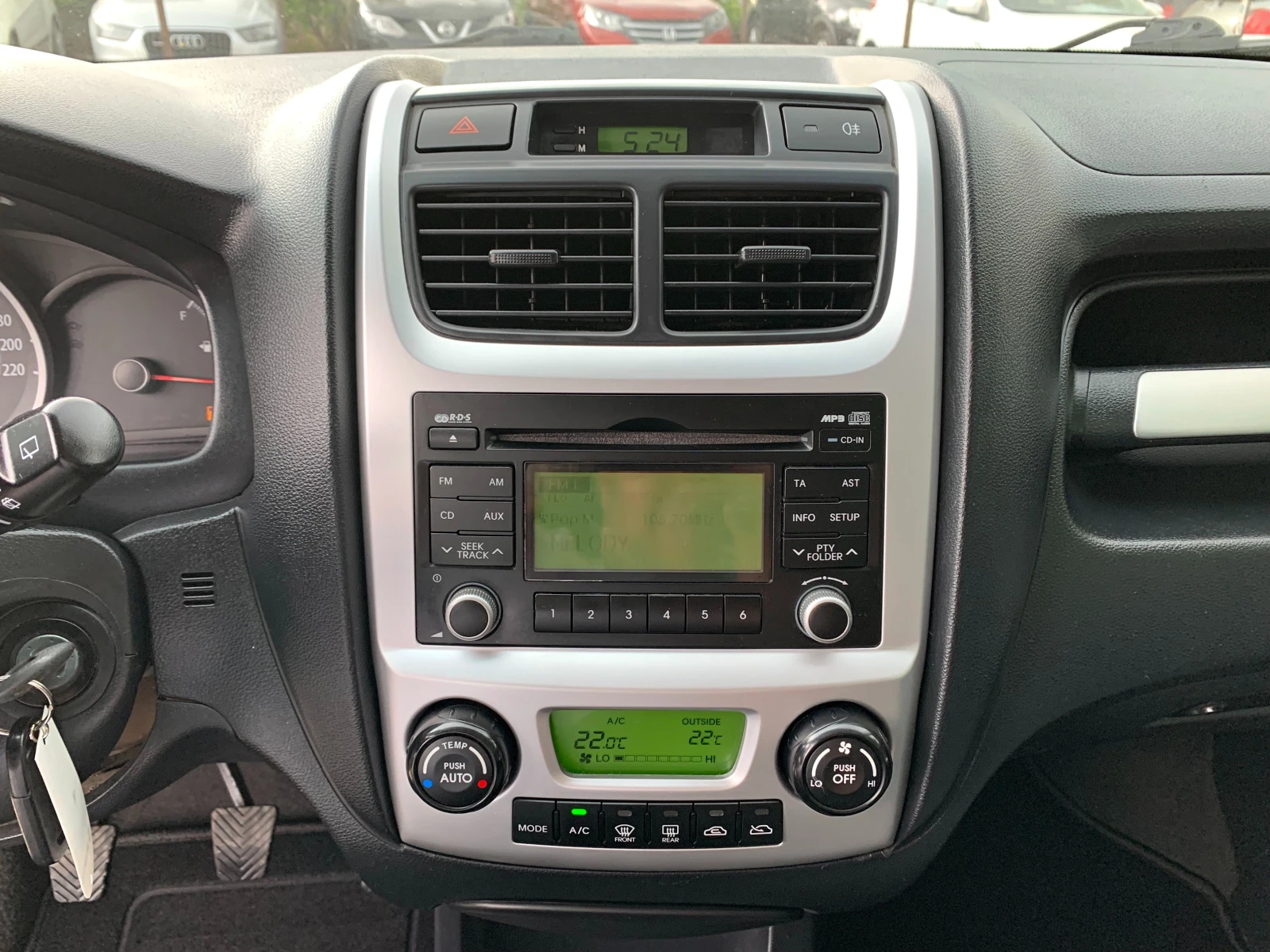 Kia Sportage 2.0i Г.Инжекцион - изображение 10