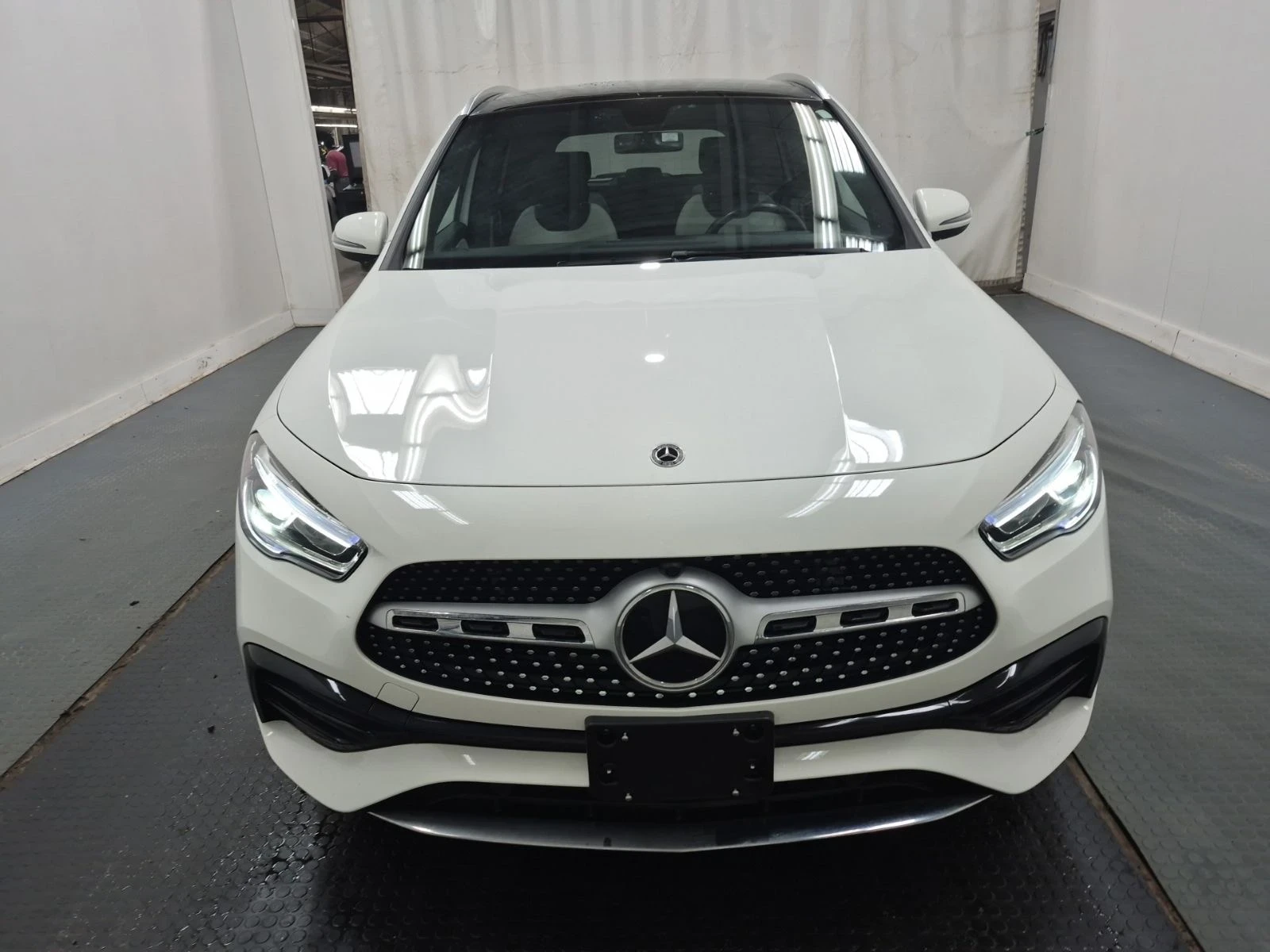 Mercedes-Benz GLA 250 AMG-pkg* 360View* CarPlay* �������* ���� | Mobile.bg � ����������� 2