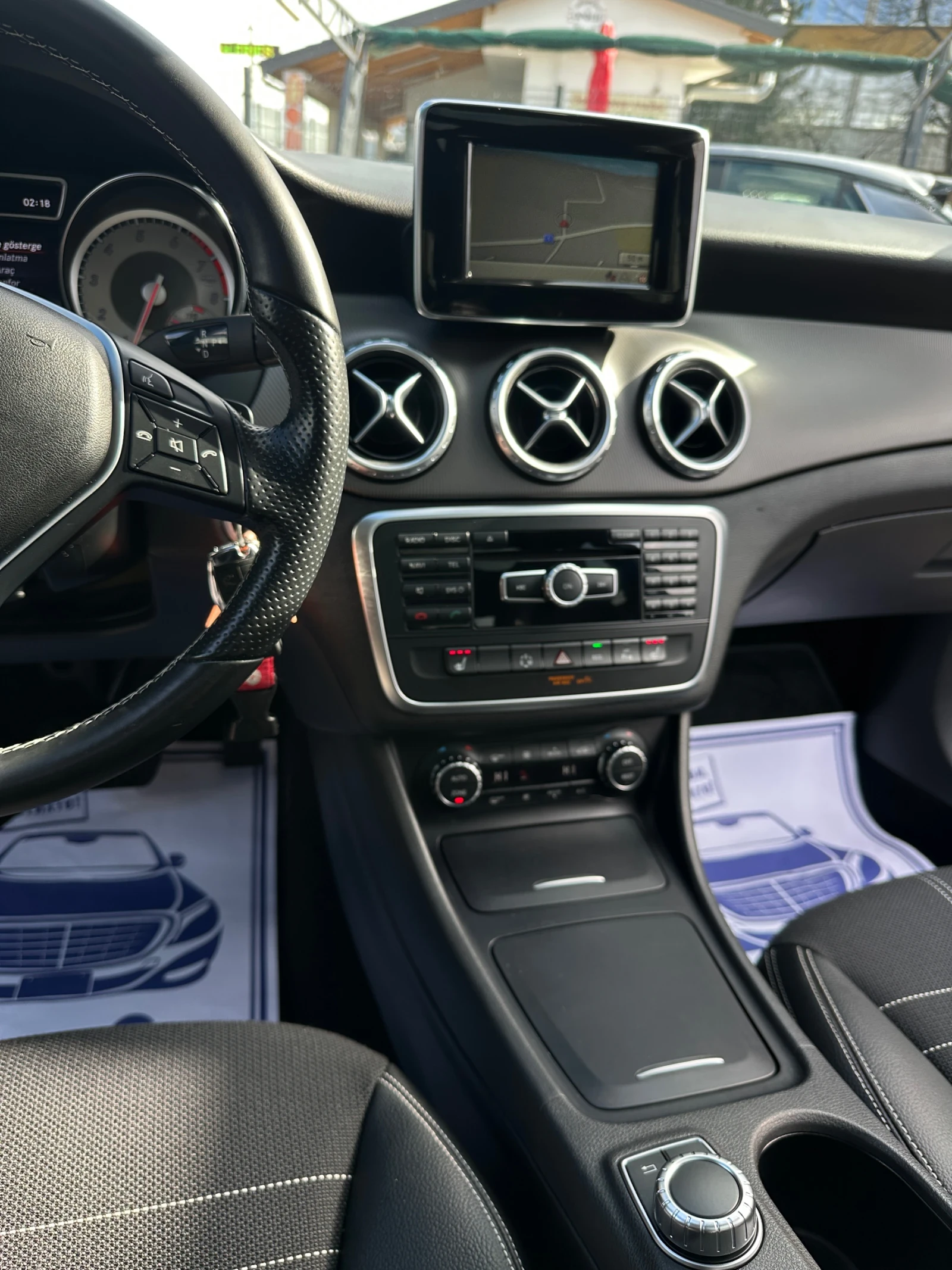 Mercedes-Benz GLA 250 Urban* Bi-Xenon* ��������* ������*  | Mobile.bg � ����������� 10