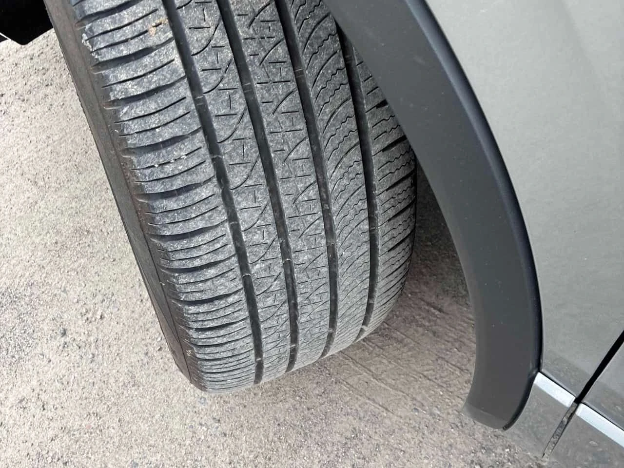 VW Tiguan * Comfortline R Line Black Edition * ПОДГРЕВИ, снимка 10 - Автомобили и джипове - 54604608