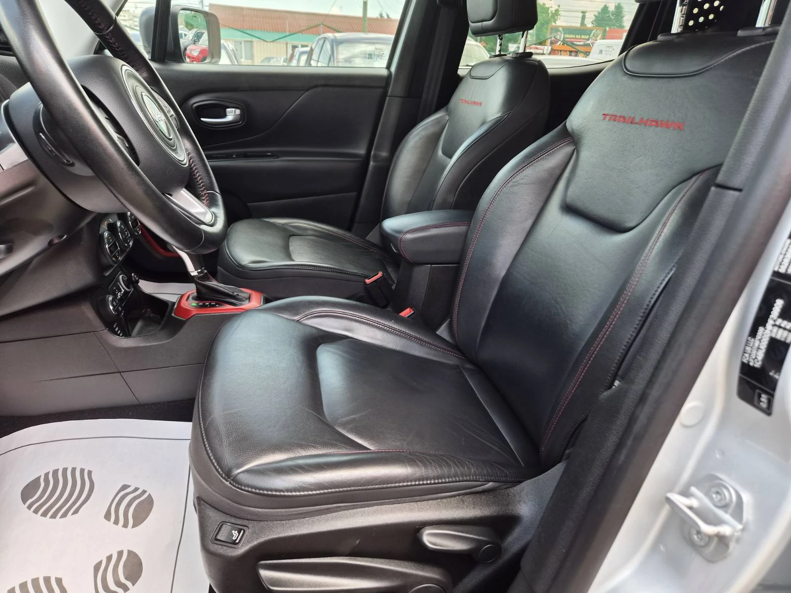 Jeep Renegade 2.0D-TRAIL HAWK-4X4-AUTOMATIC-СУПЕР СЪСТОЯНИЕ, снимка 7 - Автомобили и джипове - 55104286