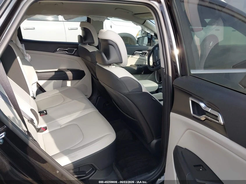 Kia Sportage 1.6l Hybrid Ex, снимка 8 - Автомобили и джипове - 55565425