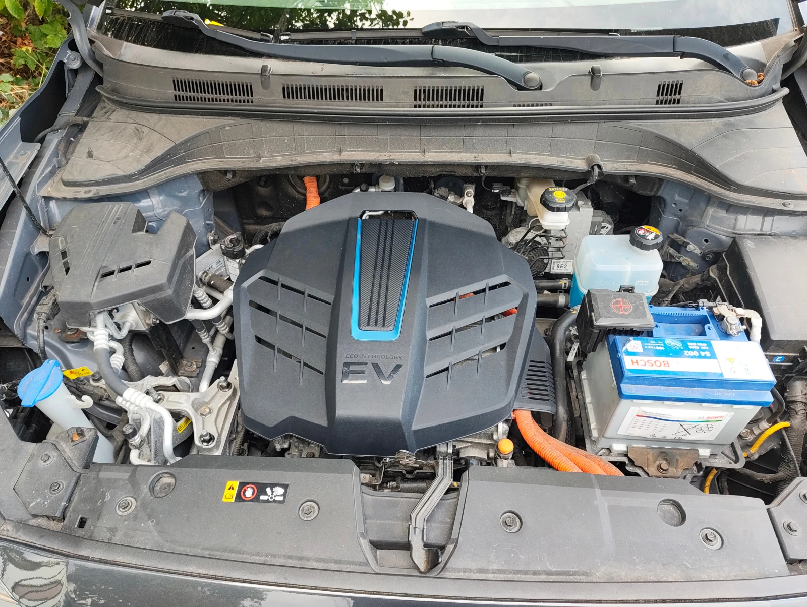 Hyundai Kona 64KWh* SOH 100%* LED* DISTRONIC* Tермопомпа* , снимка 16 - Автомобили и джипове - 55657322