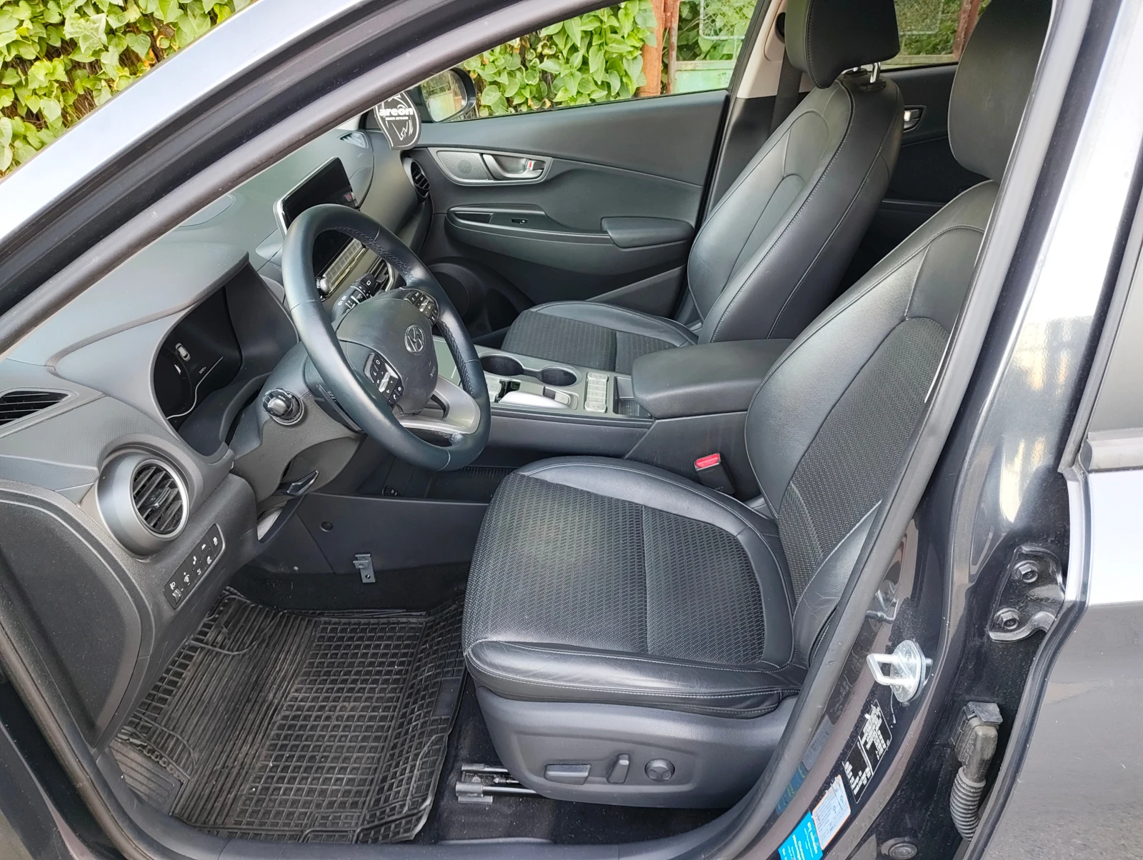 Hyundai Kona 64KWh* SOH 100%* LED* DISTRONIC* Tермопомпа* , снимка 5 - Автомобили и джипове - 55657322