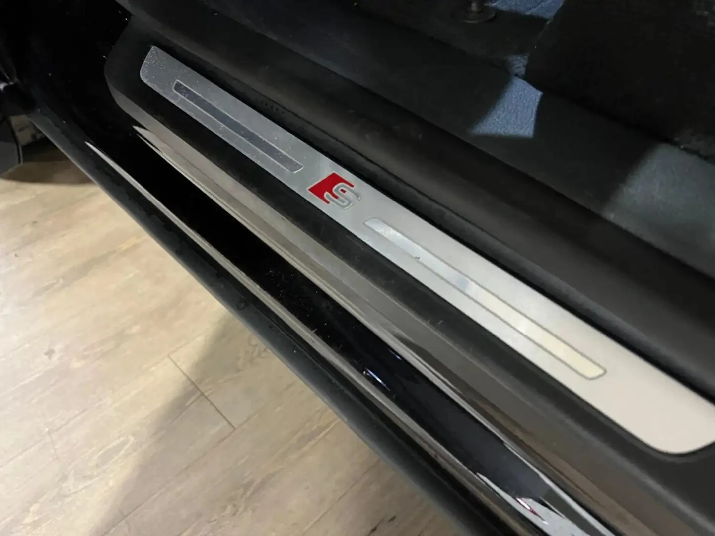 Audi Q8 PROGRESSIV S-LINE| DISTRONIK| ПАНО| BANG&OLUFSEN| , снимка 17 - Автомобили и джипове - 56072305