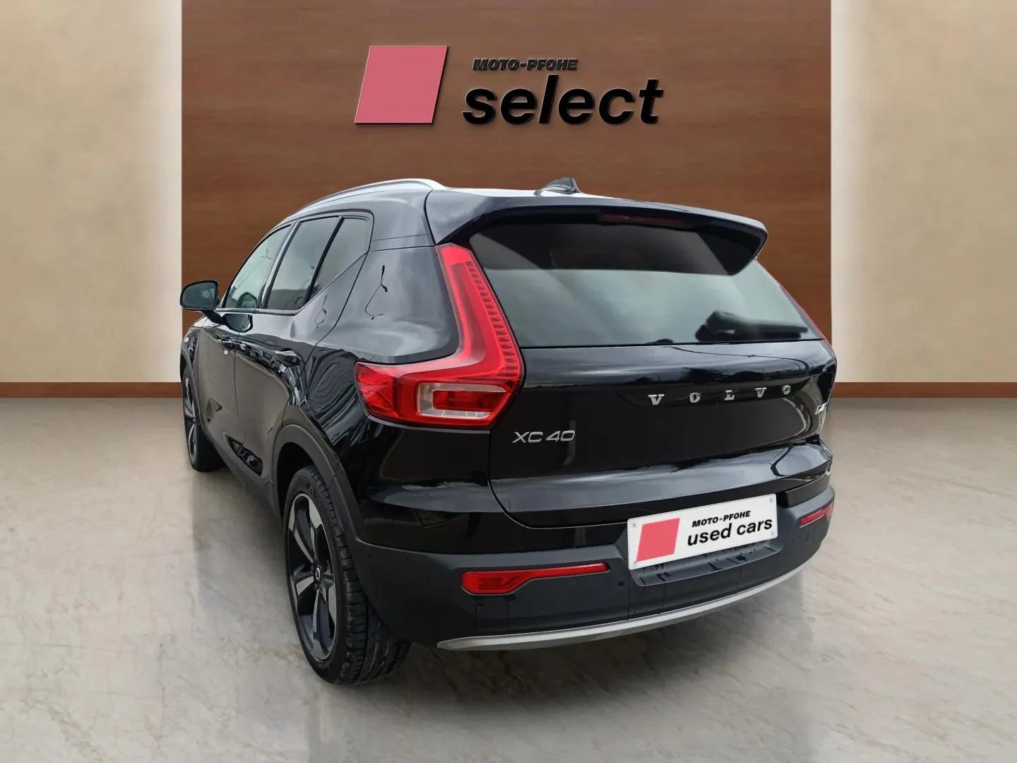 Volvo XC40 2.0 D4, снимка 7 - Автомобили и джипове - 56510428