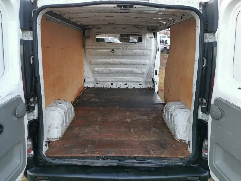 Renault Trafic 1.9DCI 100 ITALY klima, снимка 11 - Бусове и автобуси - 43592075