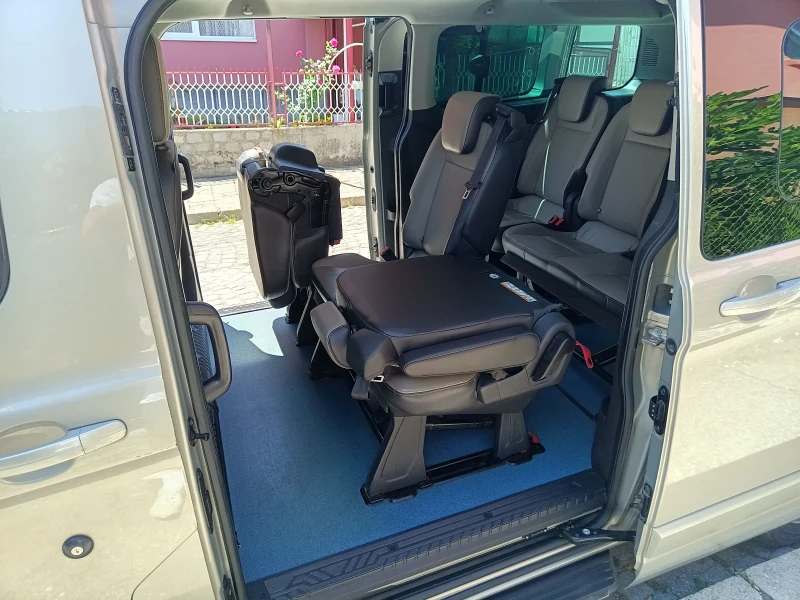 Ford Tourneo Custom Titanium, снимка 13 - Бусове и автобуси - 52566347