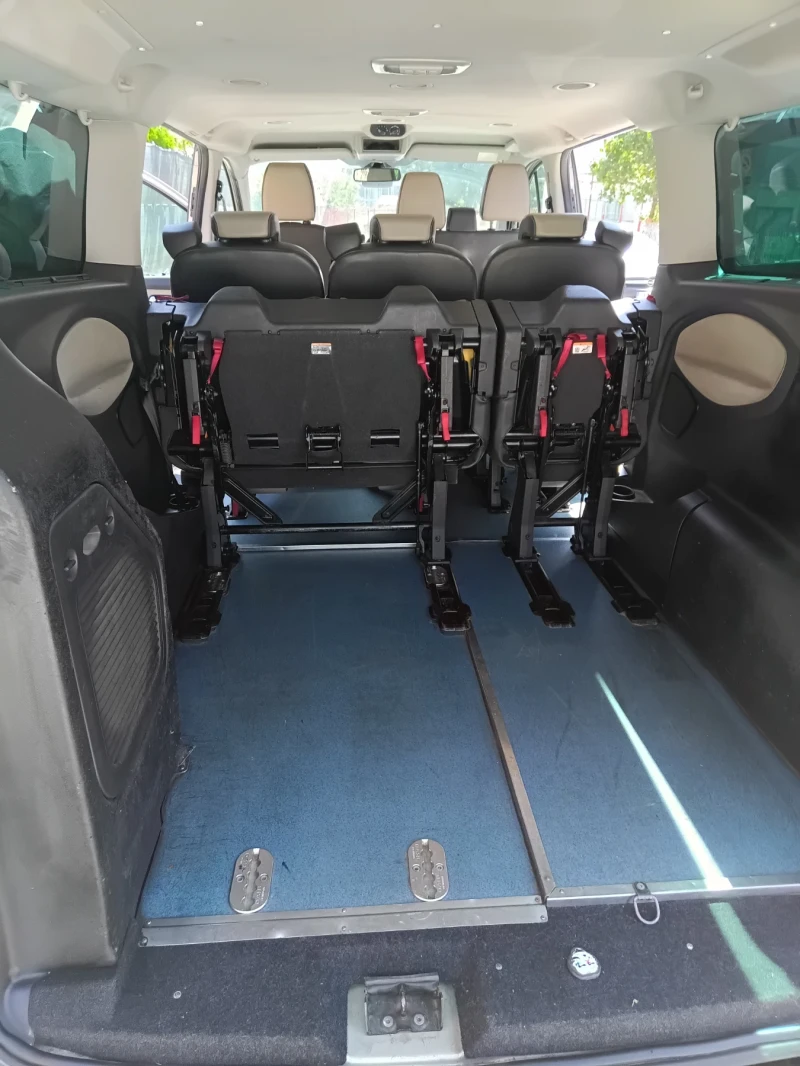 Ford Tourneo Custom Titanium, снимка 14 - Бусове и автобуси - 52566347