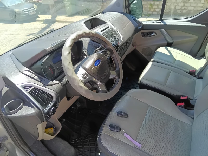 Ford Tourneo Custom Titanium, снимка 3 - Бусове и автобуси - 52566347